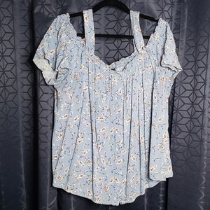 🌺 Cold Shoulder Top